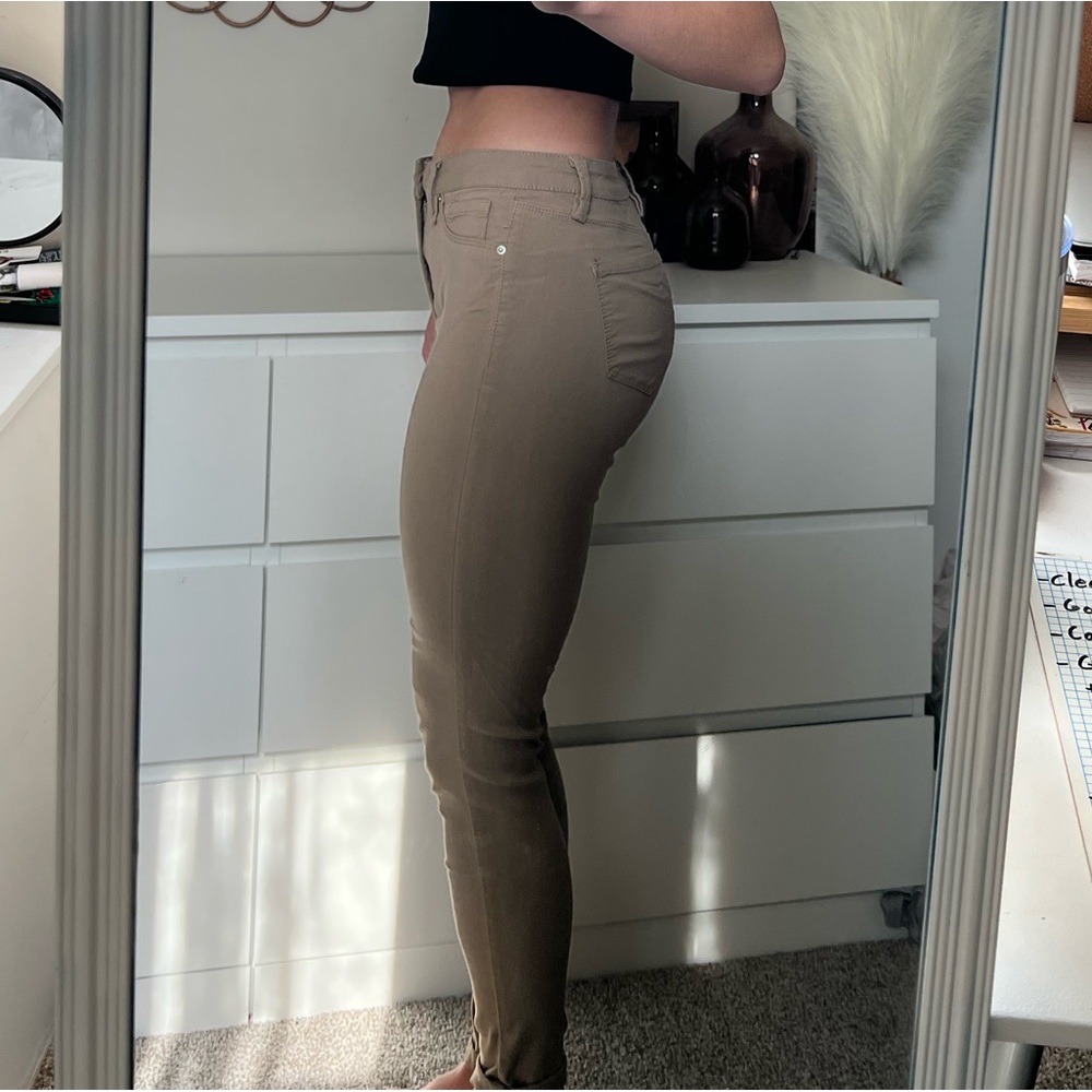 FORM FITTING JEANS (size: women’s small)